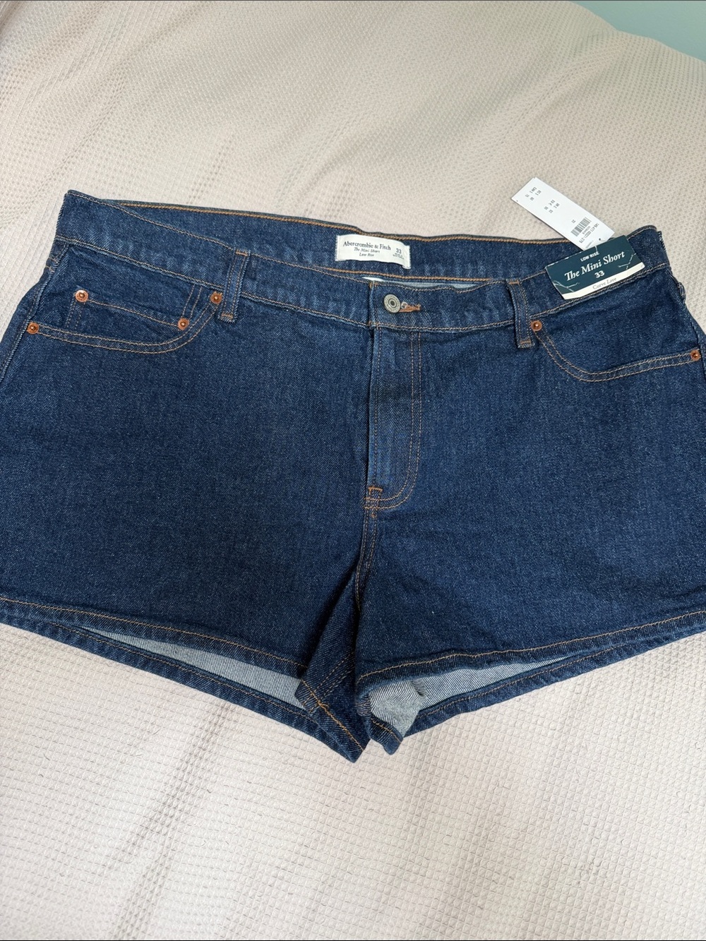 NWT A&F sz 33 The Mini Short Low Rise denim jean shorts darker colour clean slim